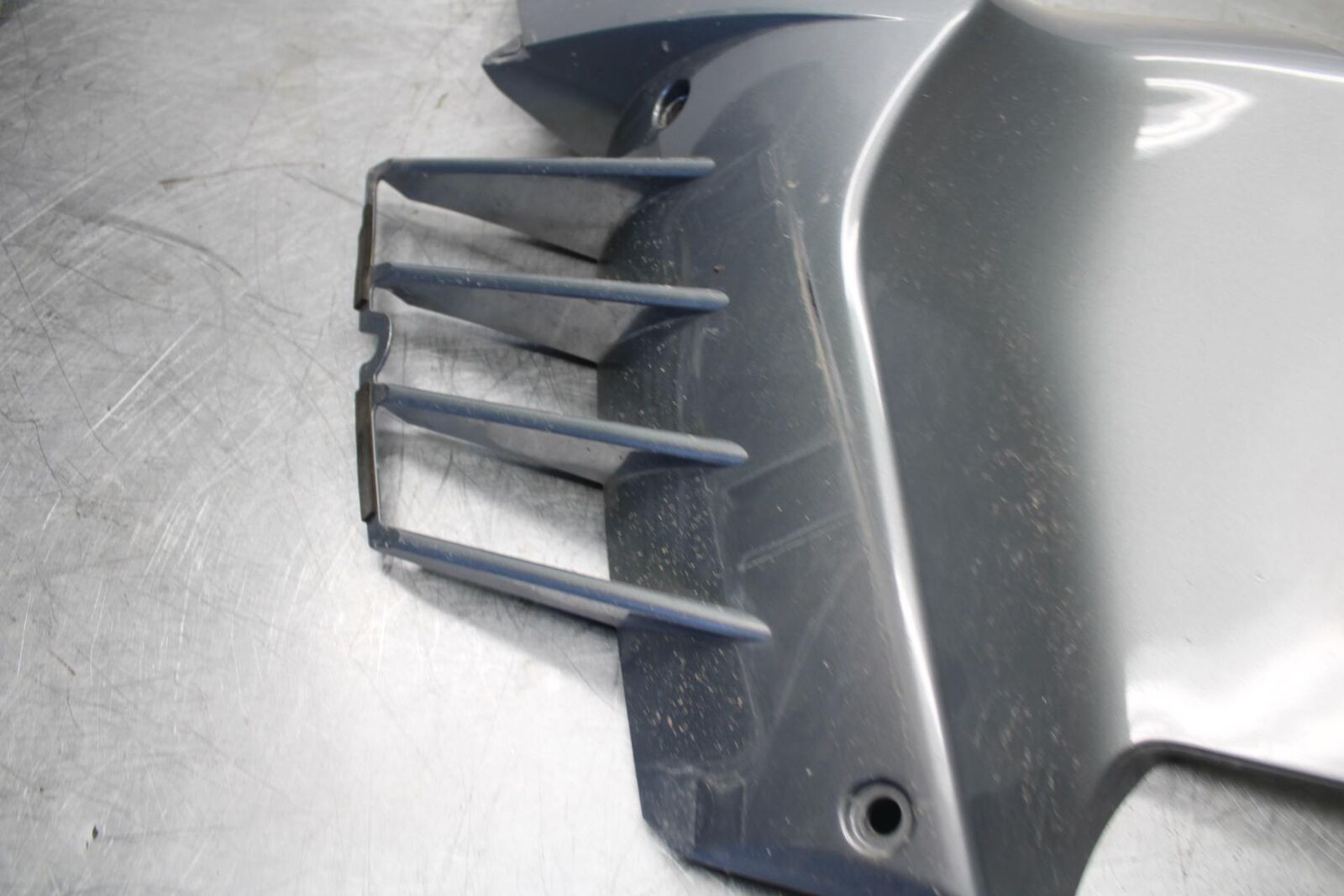 07-08 KAWASAKI CONCOURS 1400 ABS LEFT MID UPPER SIDE FAIRING COWL PLASTIC BB449