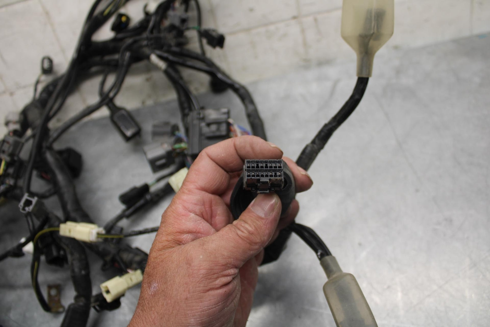 2014 Kawasaki Ninja EX300B ABS MAIN ENGINE WIRING HARNESS MOTOR WIRE LOOM BB518