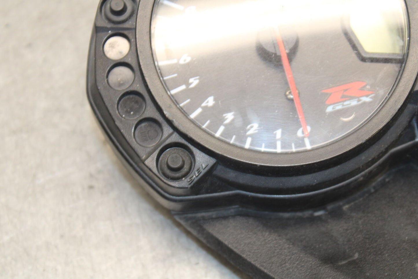 05-06 SUZUKI GSXR1000 SPEEDO TACH GAUGES CLUSTER SPEEDOMETER TACHOMETER BB677