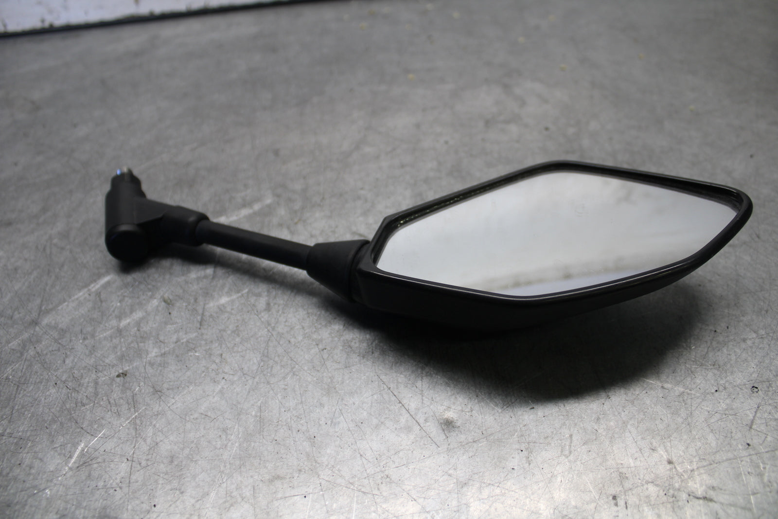 18-24 YAMAHA MT-07 LEFT SIDE REAR VIEW MIRROR BB662