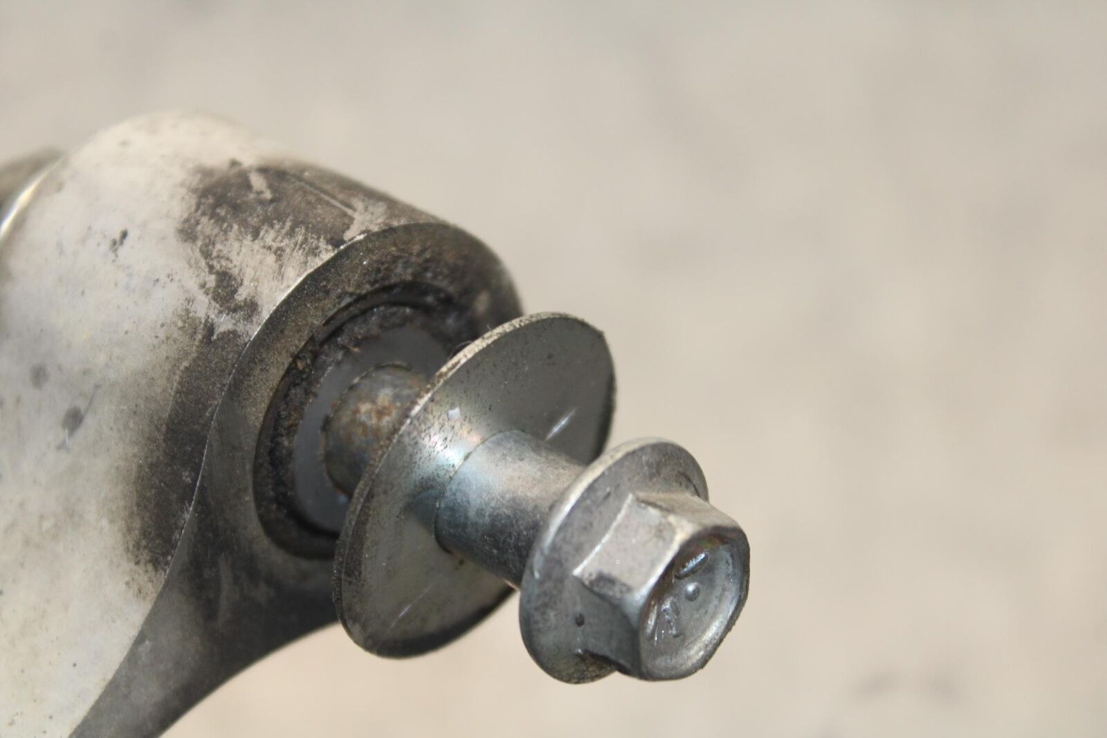 2011 Suzuki GSXR600 REAR DOGBONE SHOCK LINKAGE LINK BB602