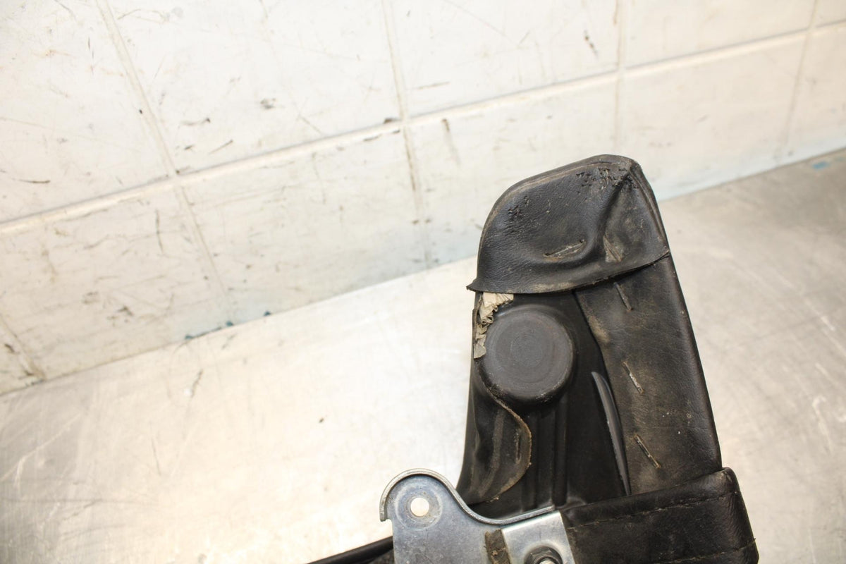 06-09 SUZUKI M109R BOULAVARD REAR BACK PASSENGER SEAT BB501