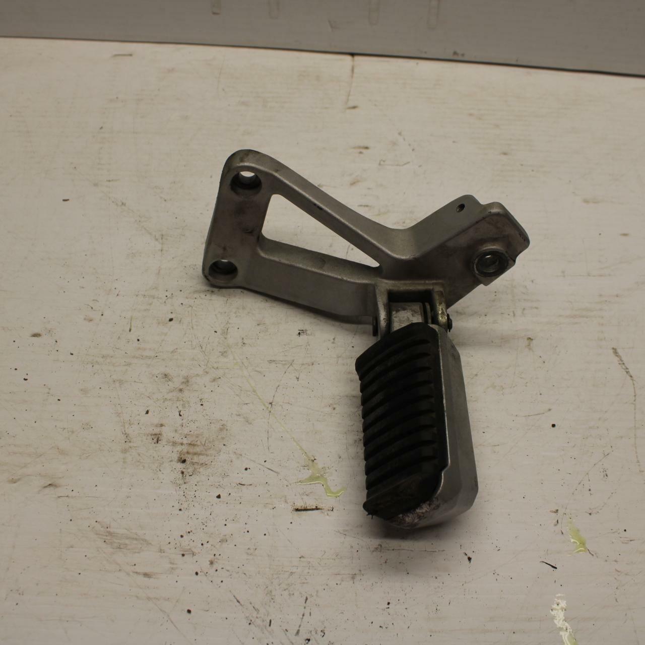 86-06 KAWASAKI CONCOURS 1000 ZG1000A LEFT REAR BACK PASSENGER PEG  BB292