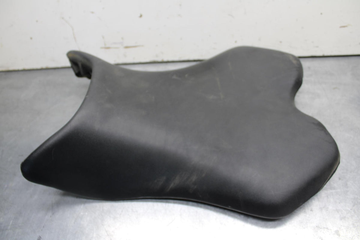 07-08 YAMAHA YZF R1 FRONT DRIVERS SEAT PAD SADDLE PILLION 4C8-24710-00-00 BB622