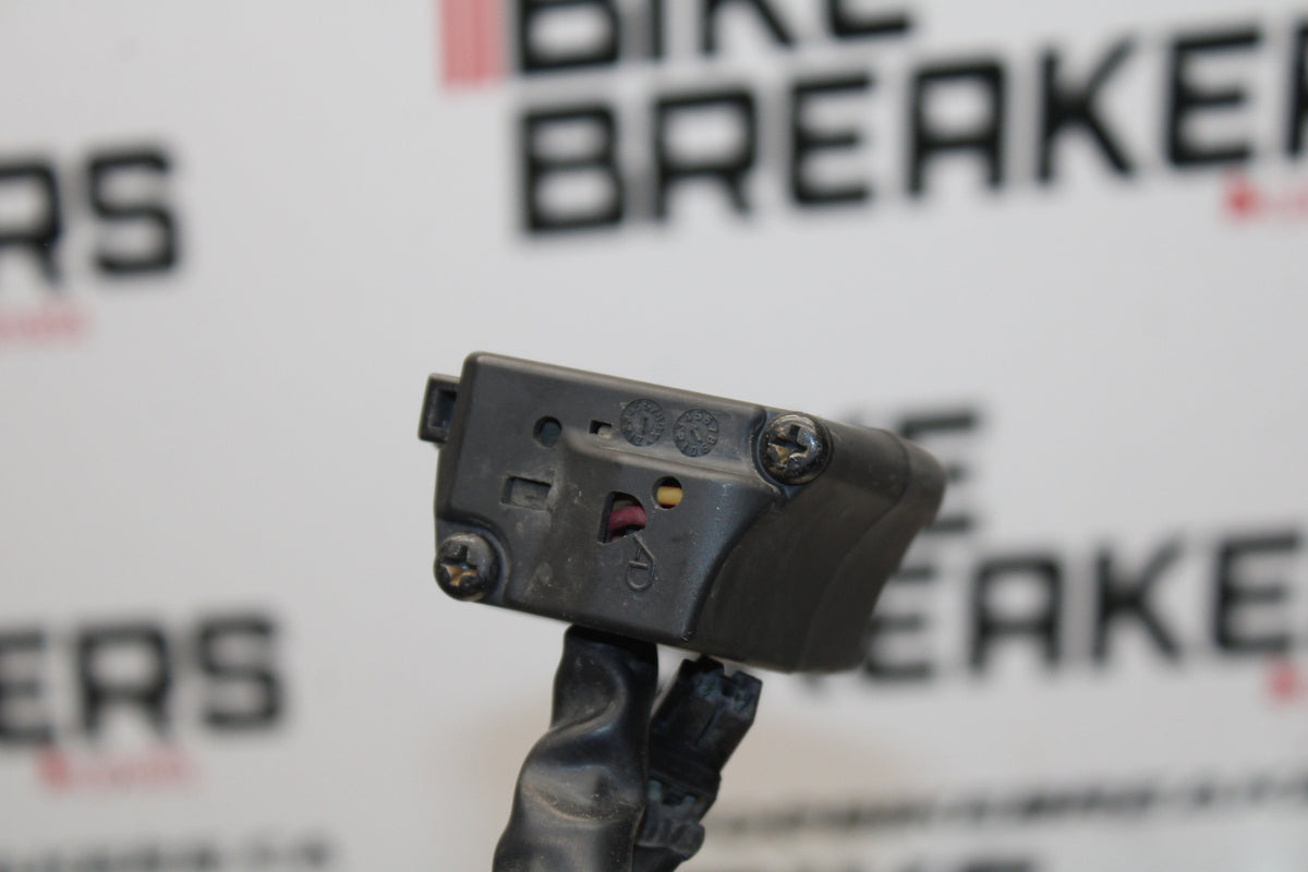 04-05 KAWASAKI NINJA ZX10R RIGHT CLIP ON HANDLE KILL OFF START SWITCHES BB163