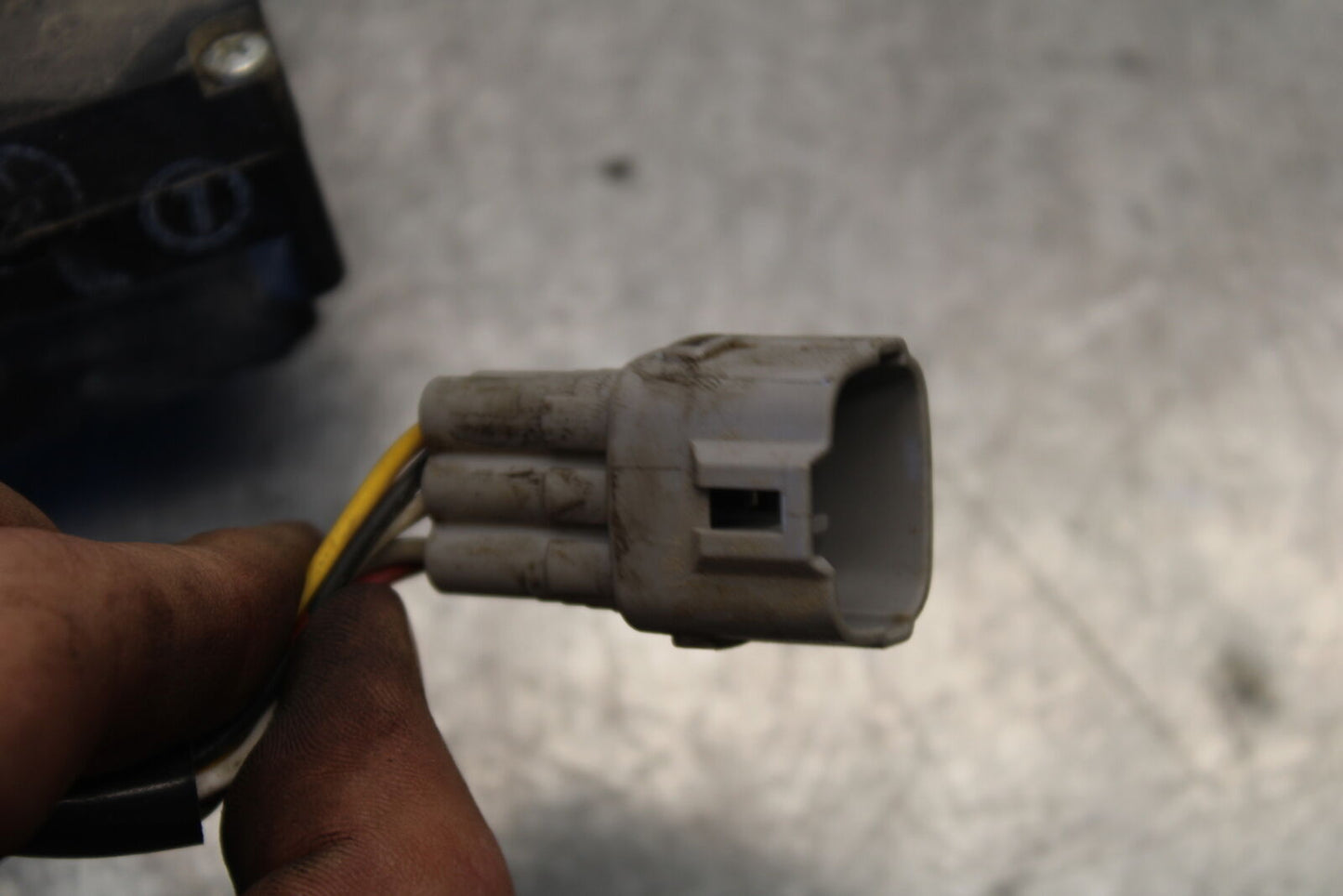 11-24 SUZUKI GSXR750 EXHAUST VALVE SERVO MOTOR BB687