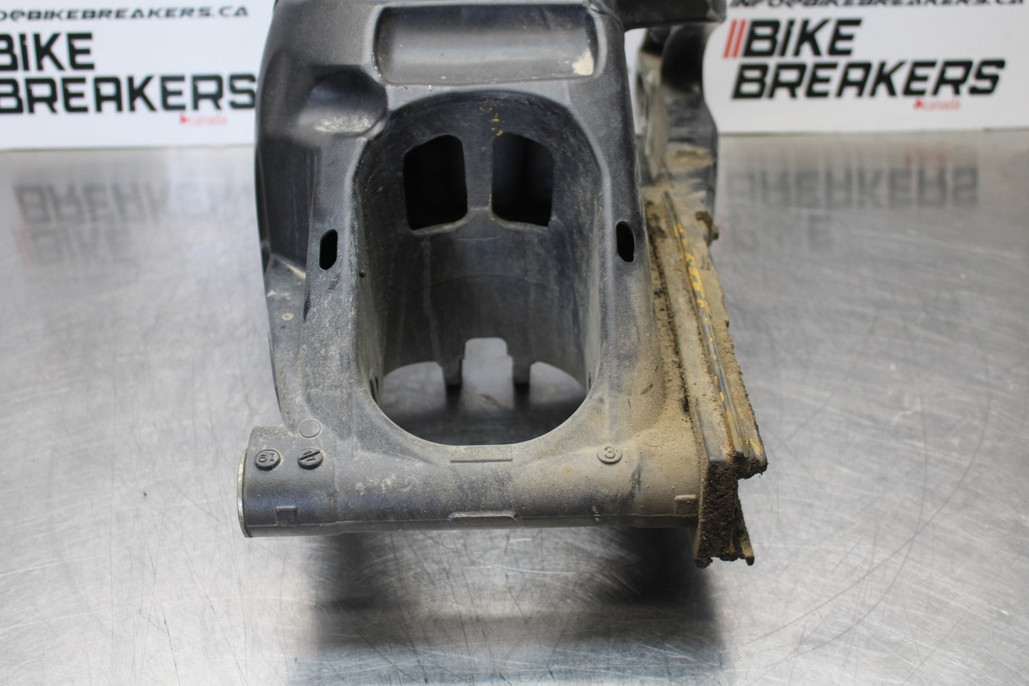 06-07 SUZUKI GSXR 600 REAR SWINGARM BACK SUSPENSION SWING ARM BB170