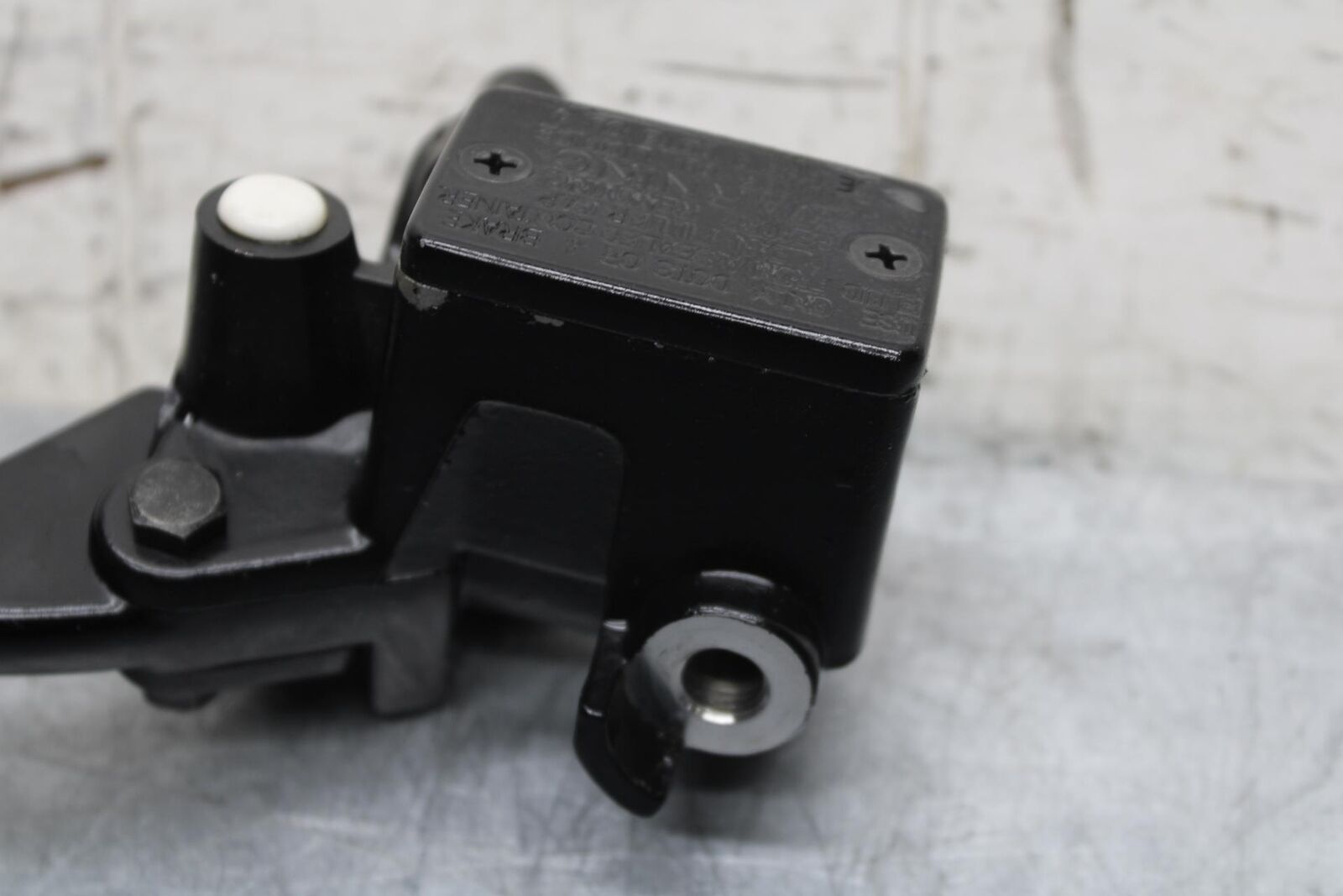 2015 Kawasaki Ninja 300 EX300 FRONT BRAKE MASTER CYLINDER w/ LEVER BB61