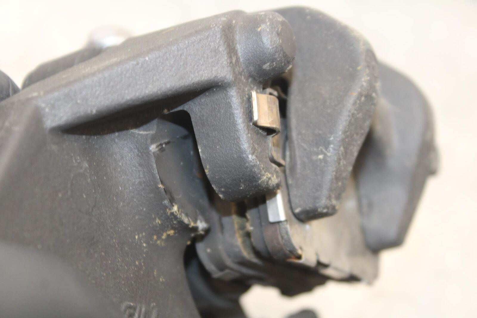 2016 Kawasaki Ninja ZX10R ZX1000 ABS KRT Edition REAR BRAKE CALIPER W MOUNT BB86