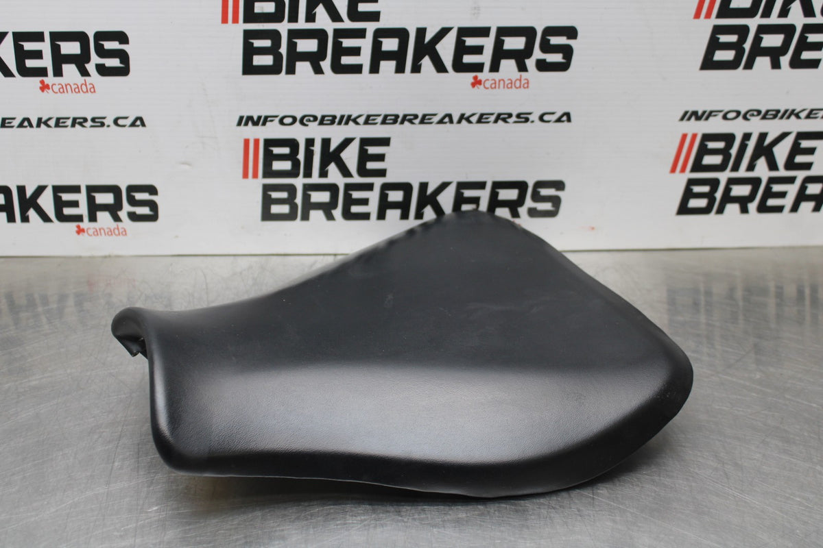 13-24 HONDA CBR600RR FRONT DRIVERS SEAT PAD SADDLE PILLION BB772