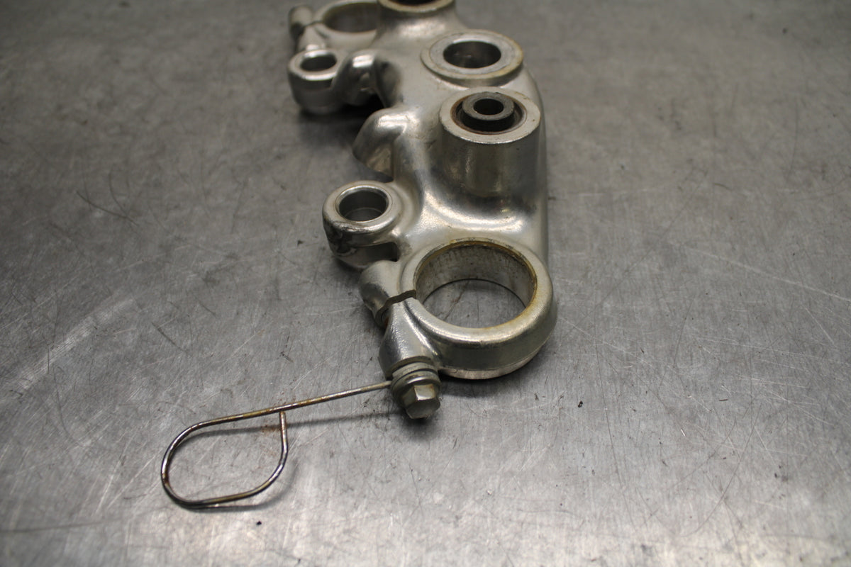 1984 Yamaha Virago 1000 FORKS UPPER TRIPLE TREE CLAMP BB117