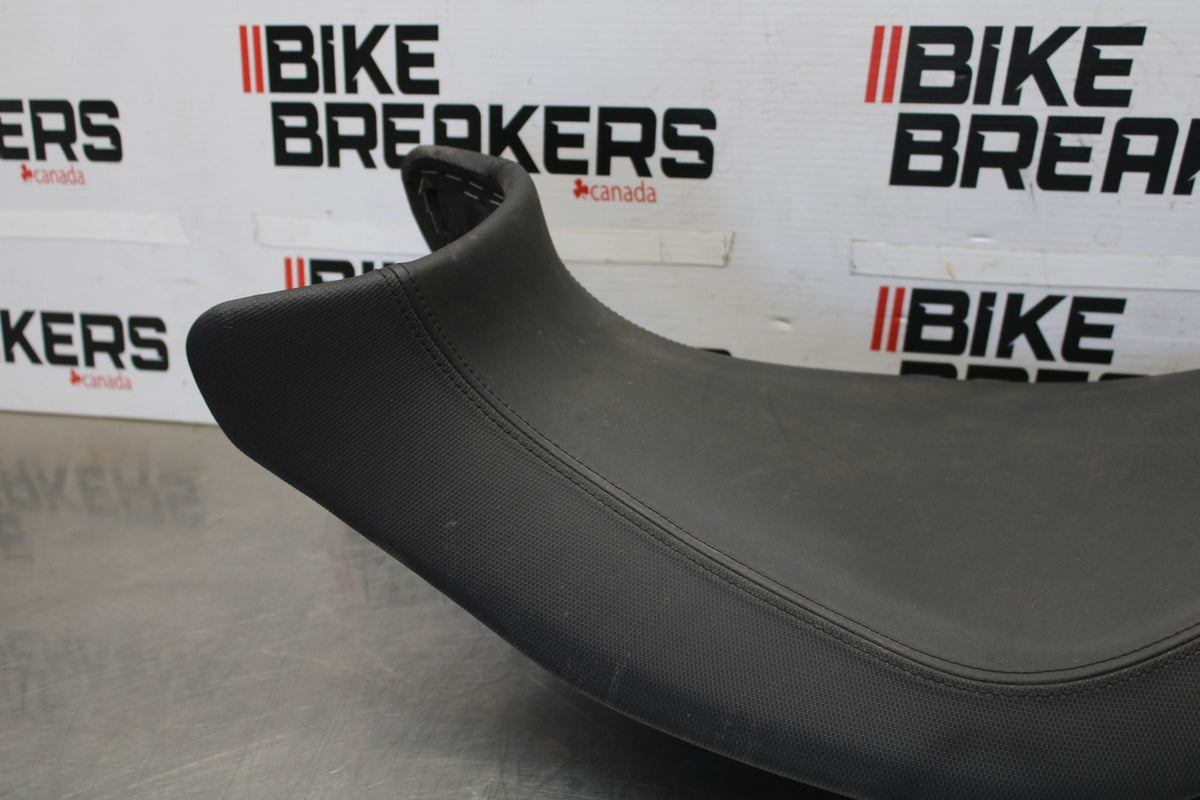 20-23 BMW F900R FRONT REAR SEAT SADDLE BB923