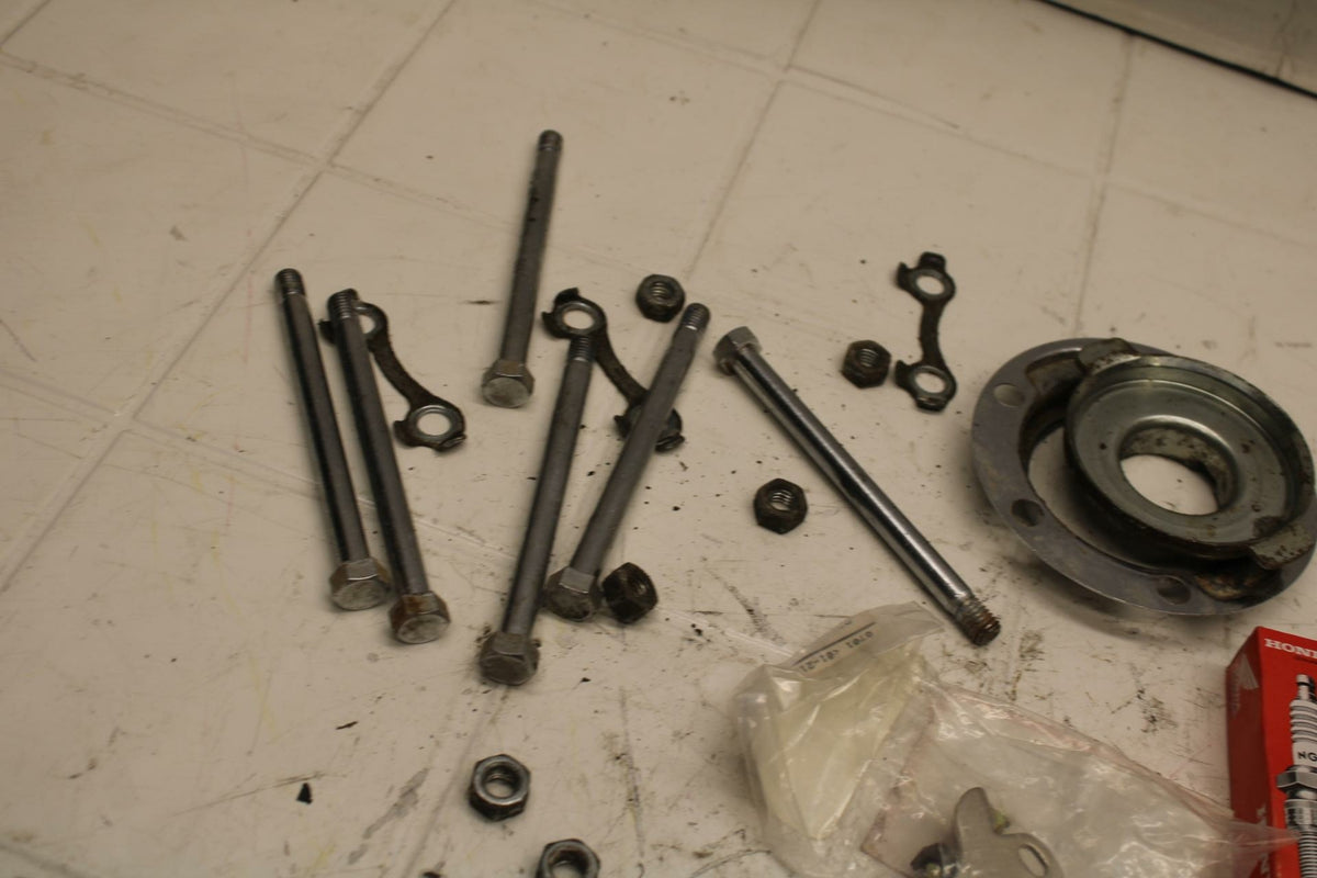 72 HONDA CB500 K1 POINTS SPARK PLUG  LEFTOVERS BB24