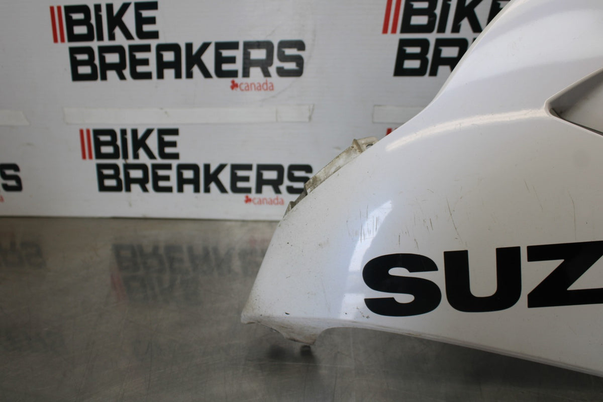 11-26 SUZUKI GSXR750 LEFT LOWER BOTTOM BELLY SIDE FAIRING COWL BB900