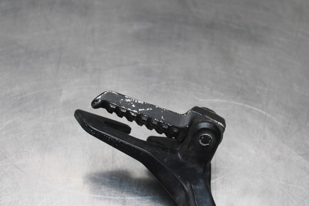 18-23 KAWASAKI NINJA 400 EX400 ABS LEFT REAR BACK PASSENGER PEG BB795