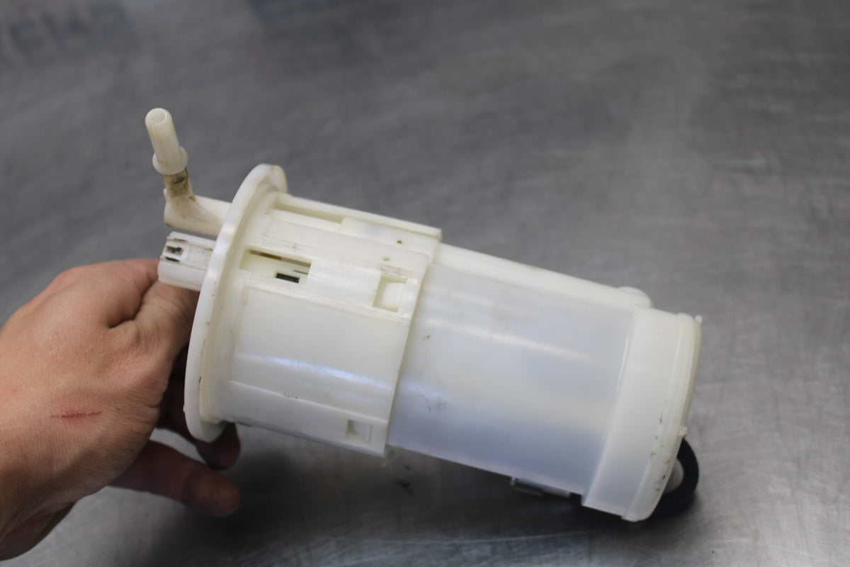 12 TRIUMPH STREET TRIPLE R FUEL PUMP GAS PETROL SENDER UNIT BB914