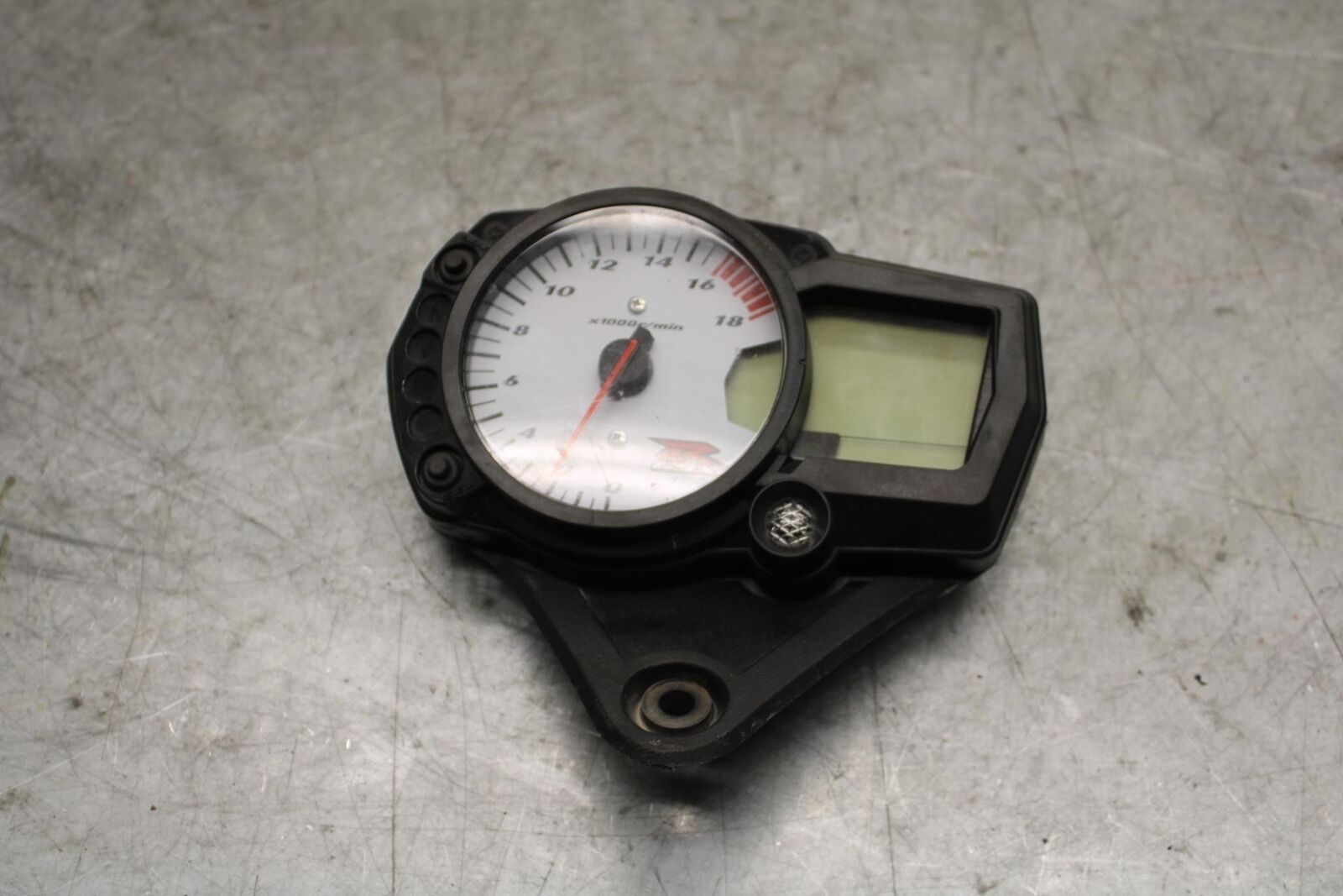 06-07 SUZUKI GSXR600 SPEEDO TACH GAUGES DISPLAY CLUSTER SPEEDOMETER BB543#A