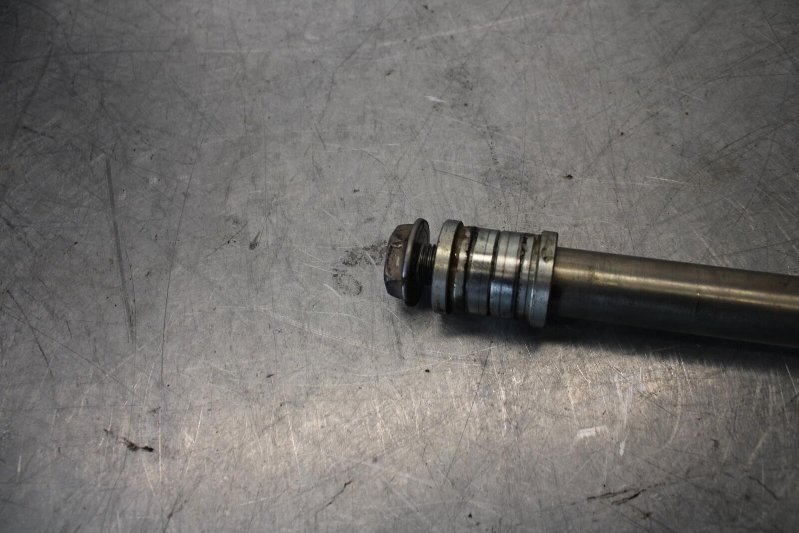 08-16 YAMAHA YZF R6 FRONT WHEEL RIM AXLE PIVOT BOLT 2C0-25181-00-00 BB436