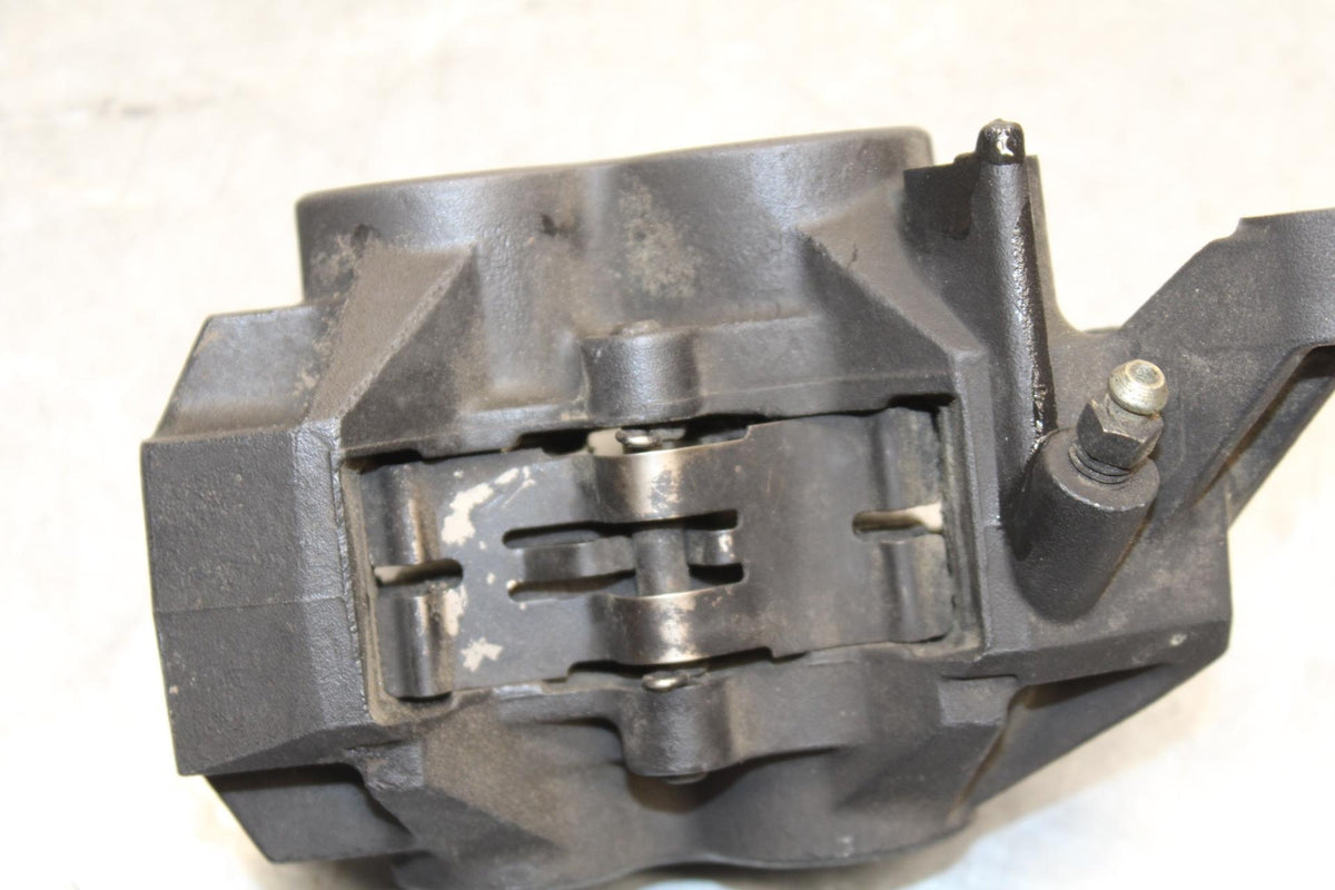 2000 Yamaha YZF R6 RIGHT LEFT FRONT BRAKE CALIPER SET PAIR CALIPERS BB558