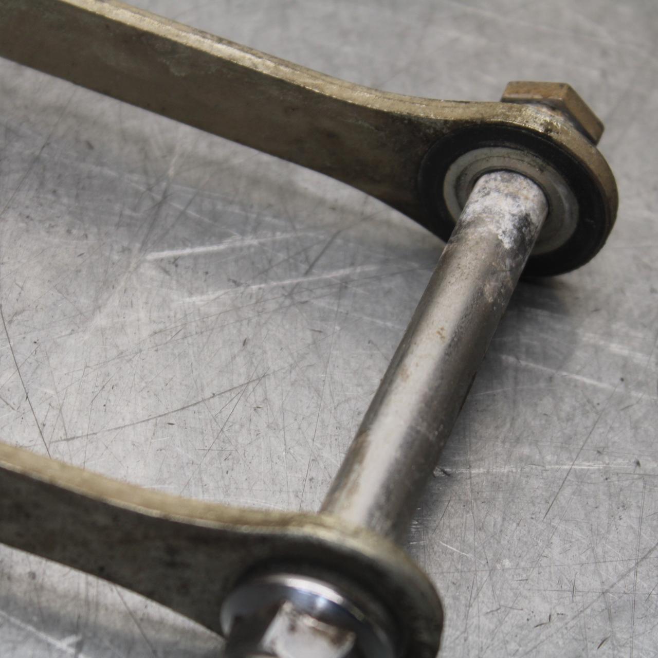 21 KAWASAKI NINJA ZX6R REAR DOGBONE SHOCK LINKAGE LINK BB647