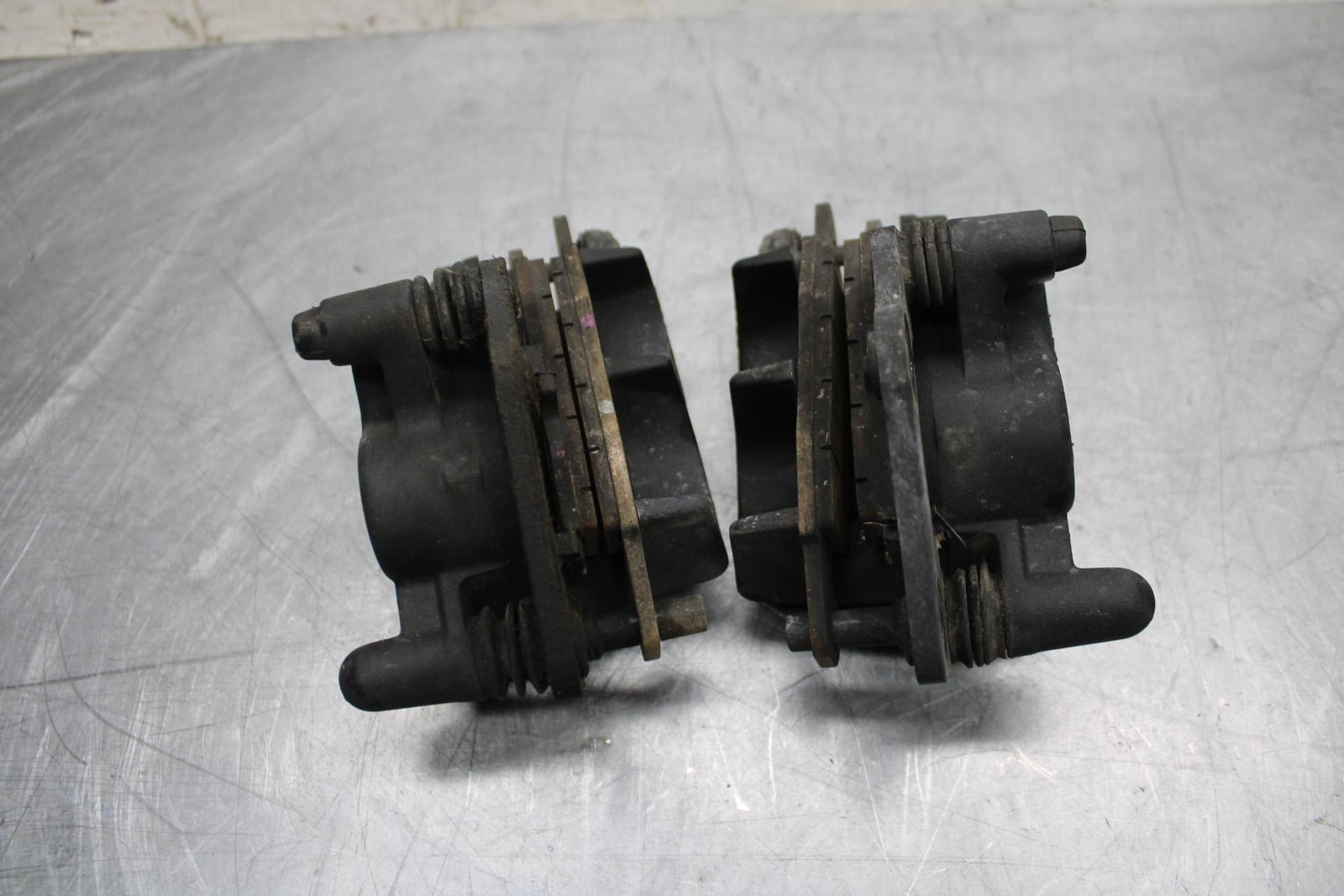 11-14 KAWASAKI VERSYS 650 LE 650C RIGHT LEFT FRONT BRAKE CALIPER SET PAIR BB498