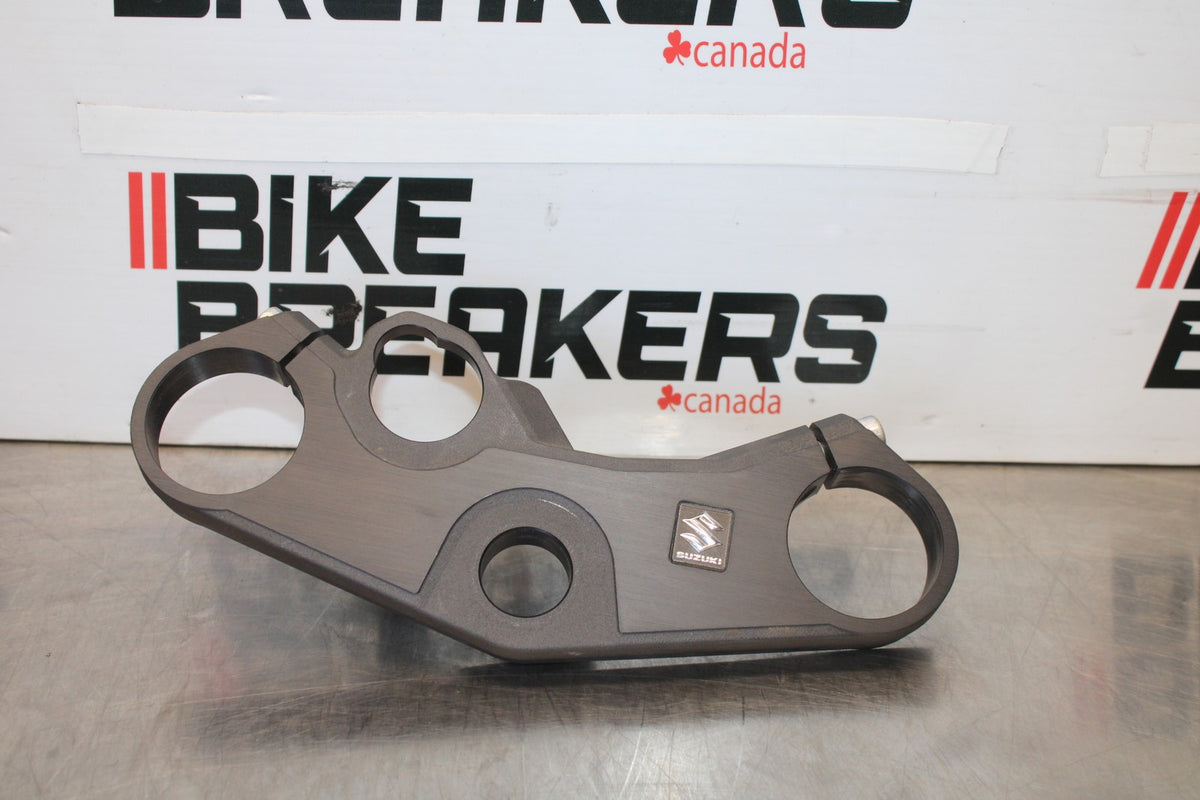 18 SUZUKI GSXR750 FORKS UPPER TRIPLE TREE CLAMP BB891