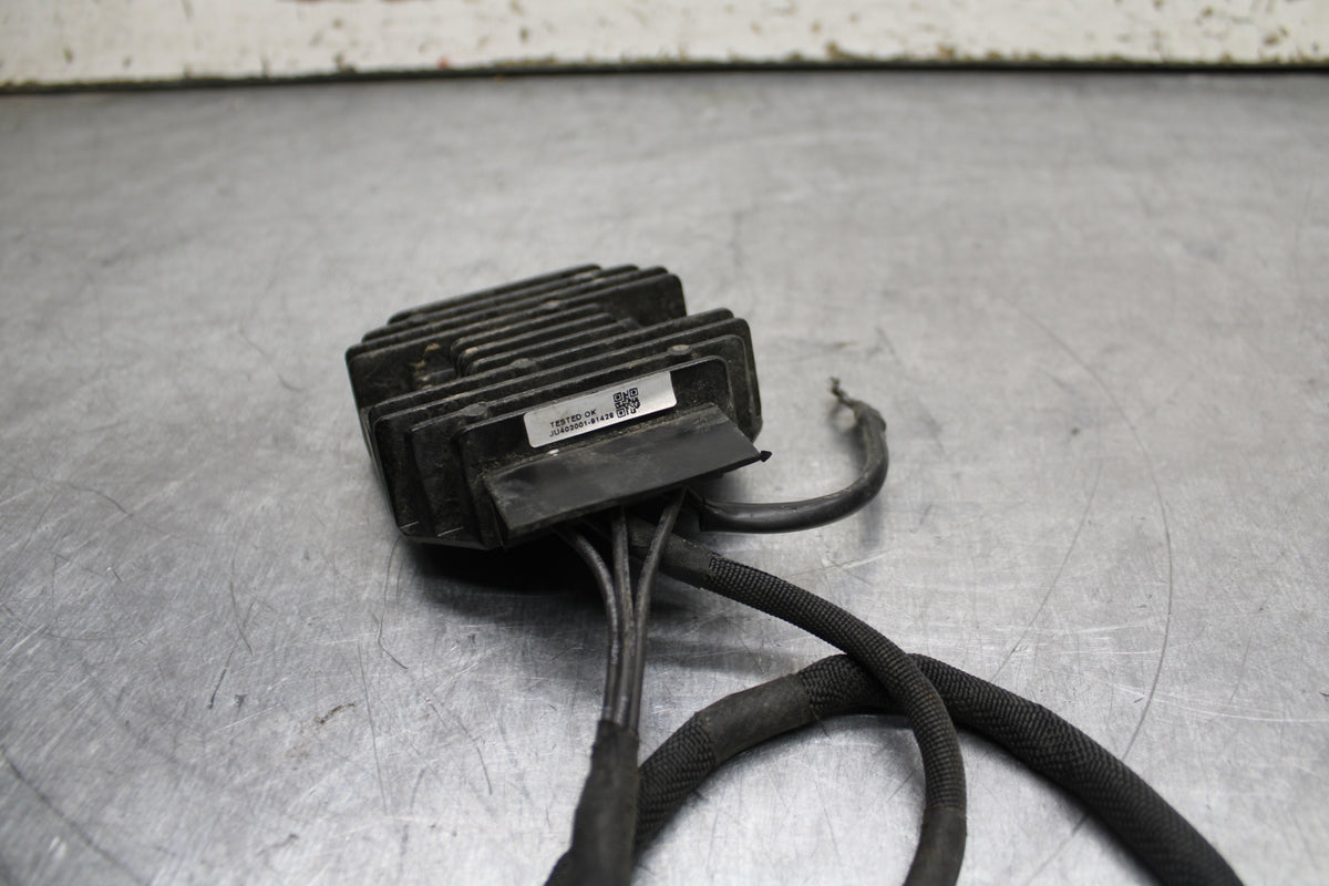 17-24 KTM 390 DUKE RECTIFIER VOLTAGE REGULATOR BB734