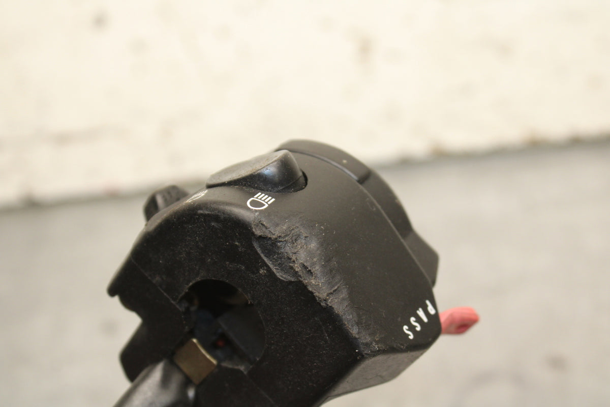 03-04 TRIUMPH DAYTONA 600 LEFT CLIP ON HANDLE HORN SIGNALS SWITCH SWITCHES BB745