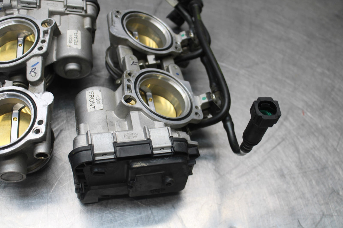 15 APRILIA RSV4 FACTORY APRC ABS MAIN FUEL INJECTORS / THROTTLE BODIES BB901