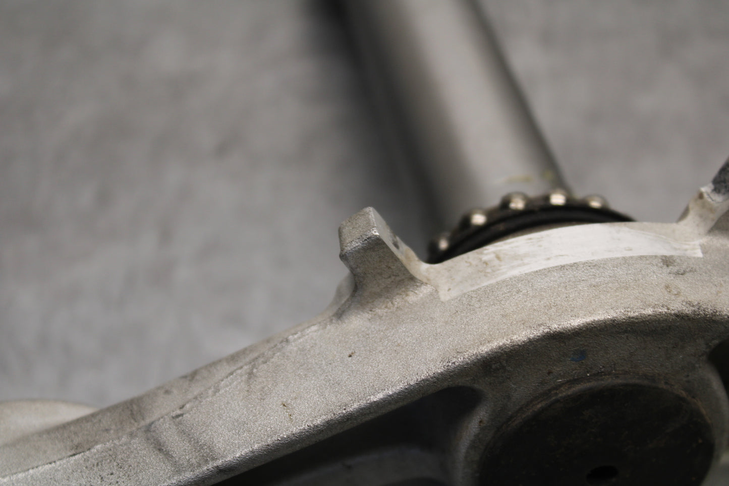 13-18 KAWASAKI NINJA ZX6R FRONT FORKS CLAMP LOWER TRIPLE TREE 44037-0136 BB666