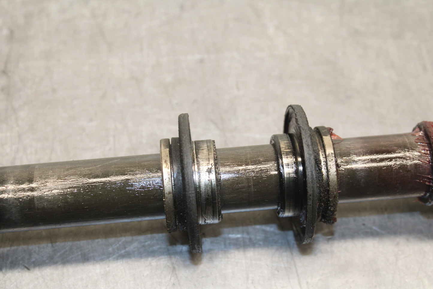 00-01 YAMAHA YZF R1 FRONT WHEEL RIM AXLE PIVOT BOLT BB755
