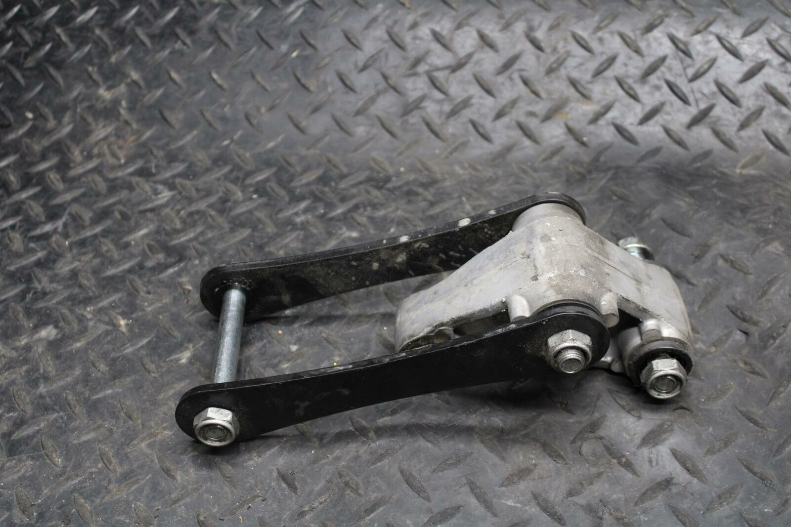 17 KAWASAKI NINJA 300 REAR DOGBONE SHOCK LINKAGE LINK BB215