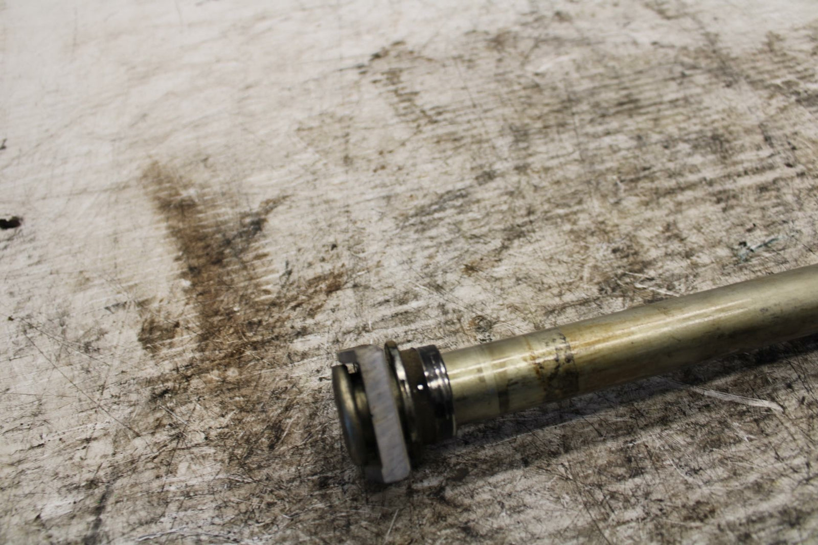  13-18 KAWASAKI NINJA ZX6R REAR AXLE BACK WHEEL RIM PIVOT BOLT AXEL BB311