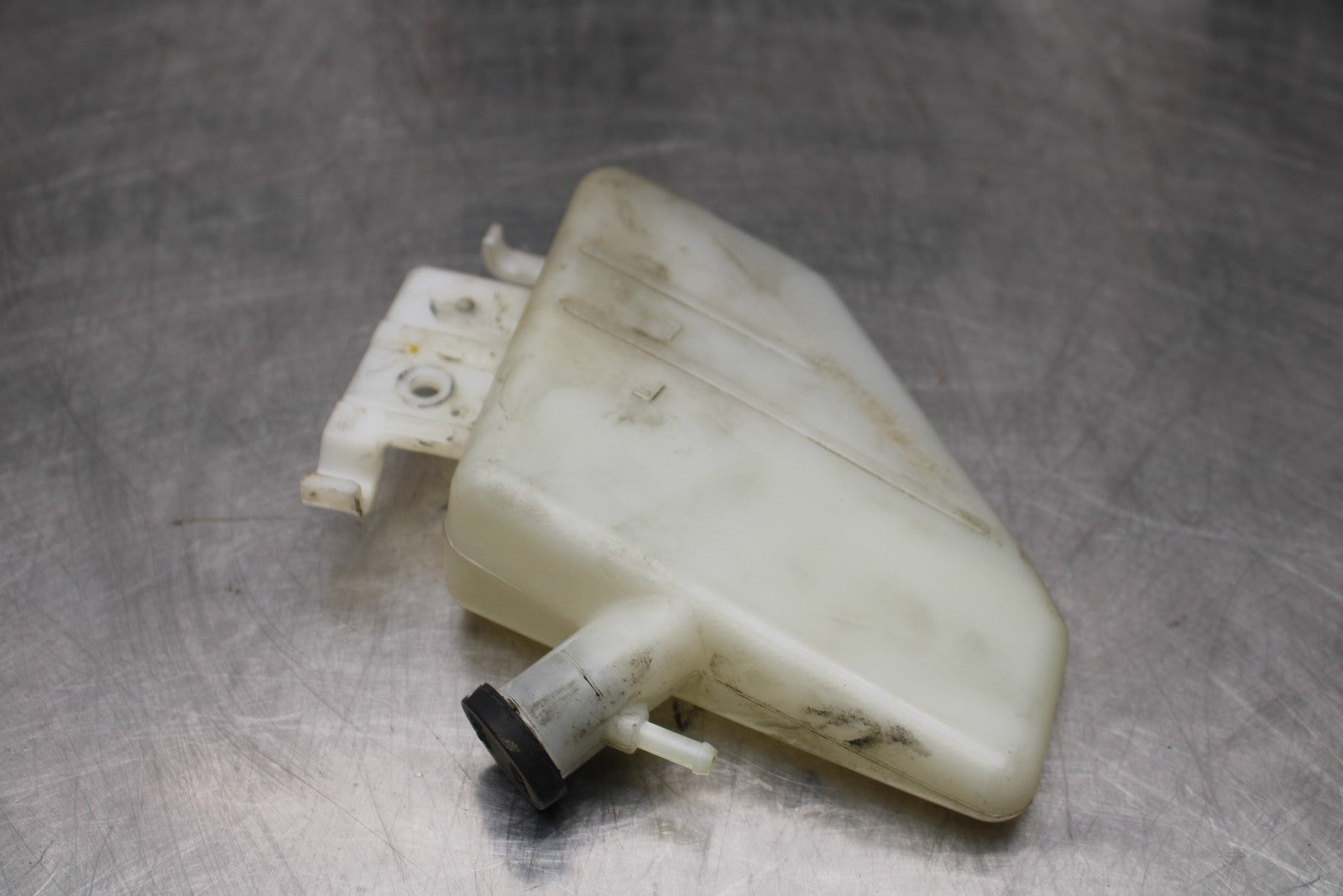 06-07 SUZUKI GSXR 600 COOLANT WATER TANK RESERVOIR BOTTLE BB178