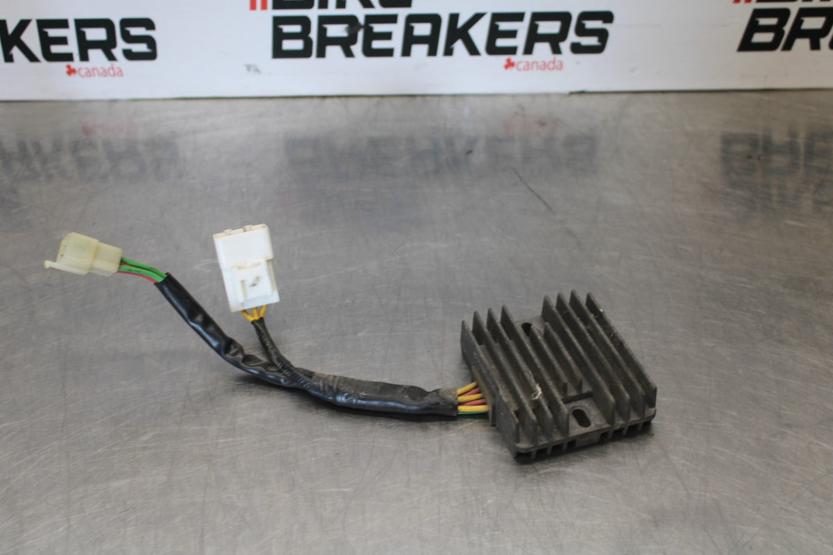 05-06 HONDA CBR600RR RECTIFIER VOLTAGE REGULATOR BB893