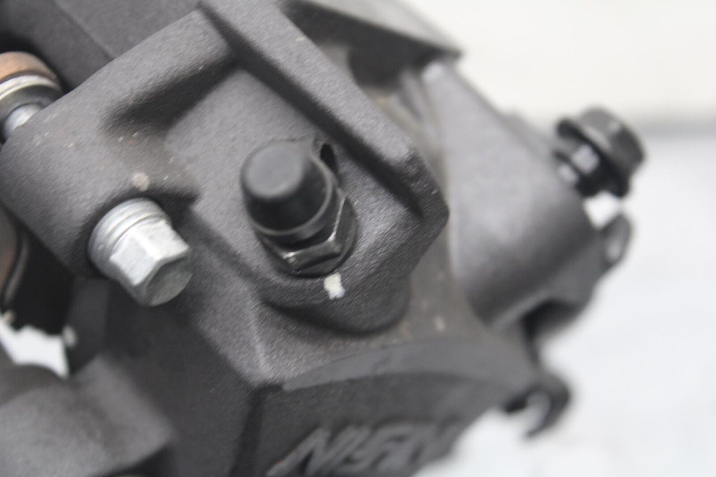 12-17 KAWASAKI ER-6N Z650 REAR BACK BRAKE CALIPER W MOUNT BRACKET BB607