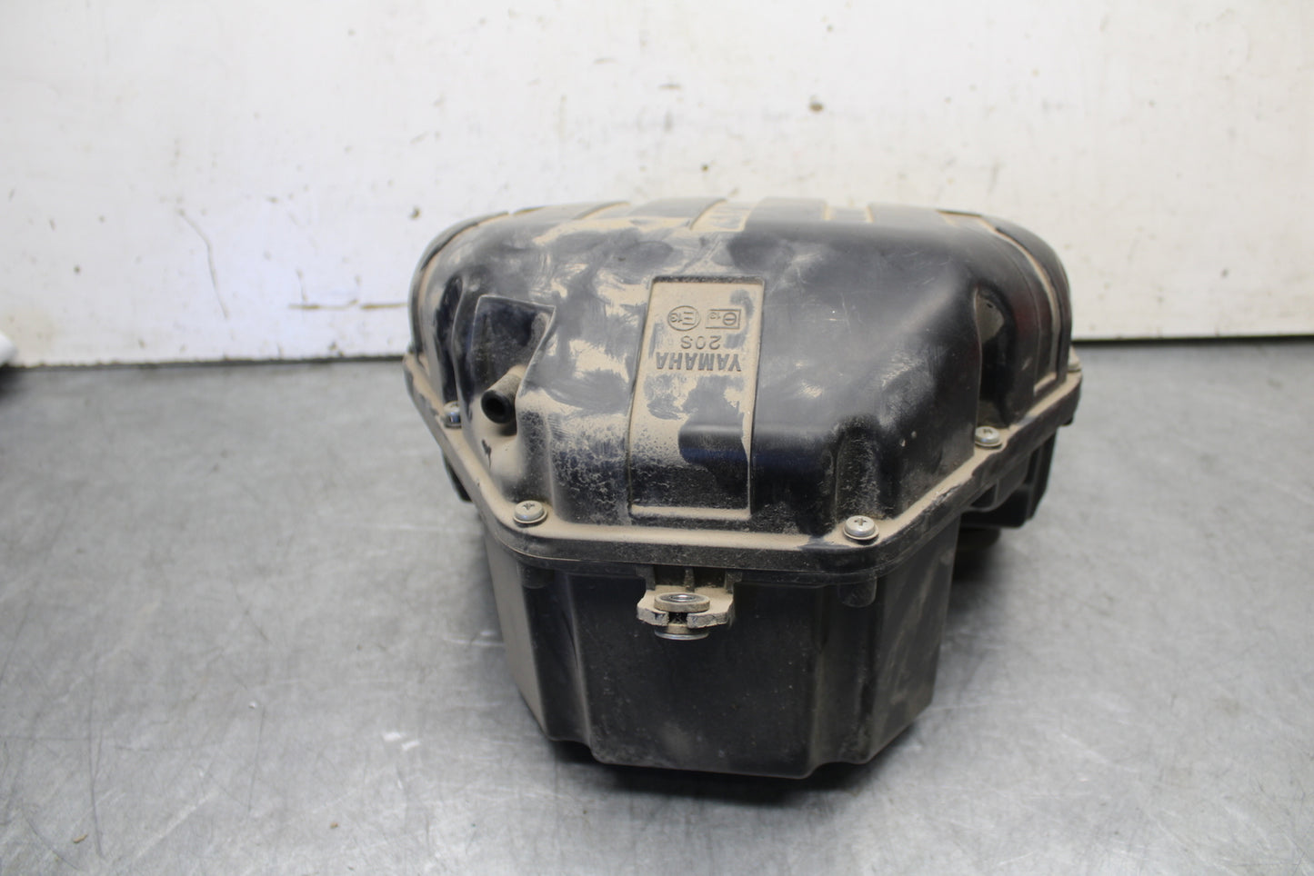 09-15 YAMAHA FZ6R AIRBOX AIR INTAKE FILTER BOX  BB686