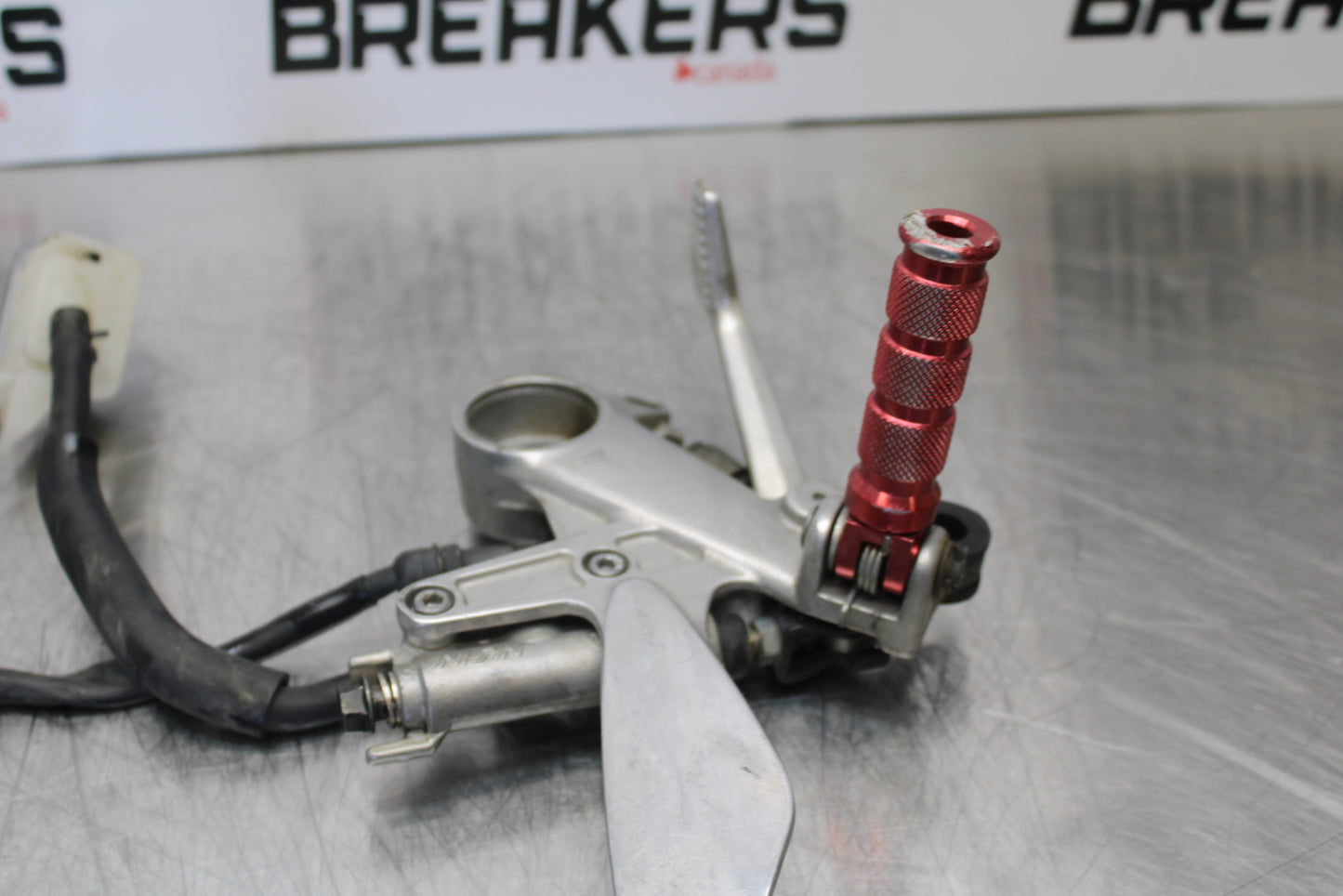 98-05 HONDA SUPER HAWK 1000 VTR1000F RIGHT REARSET REAR SET FOOT PEG REST BB152