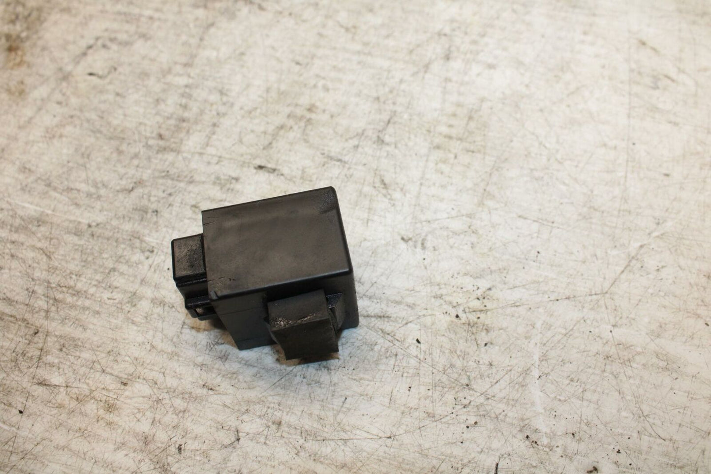 06-07 SUZUKI BOULEVARD S40 TURN SIGNAL BLINKER RELAY FLASHER SWITCH BB375