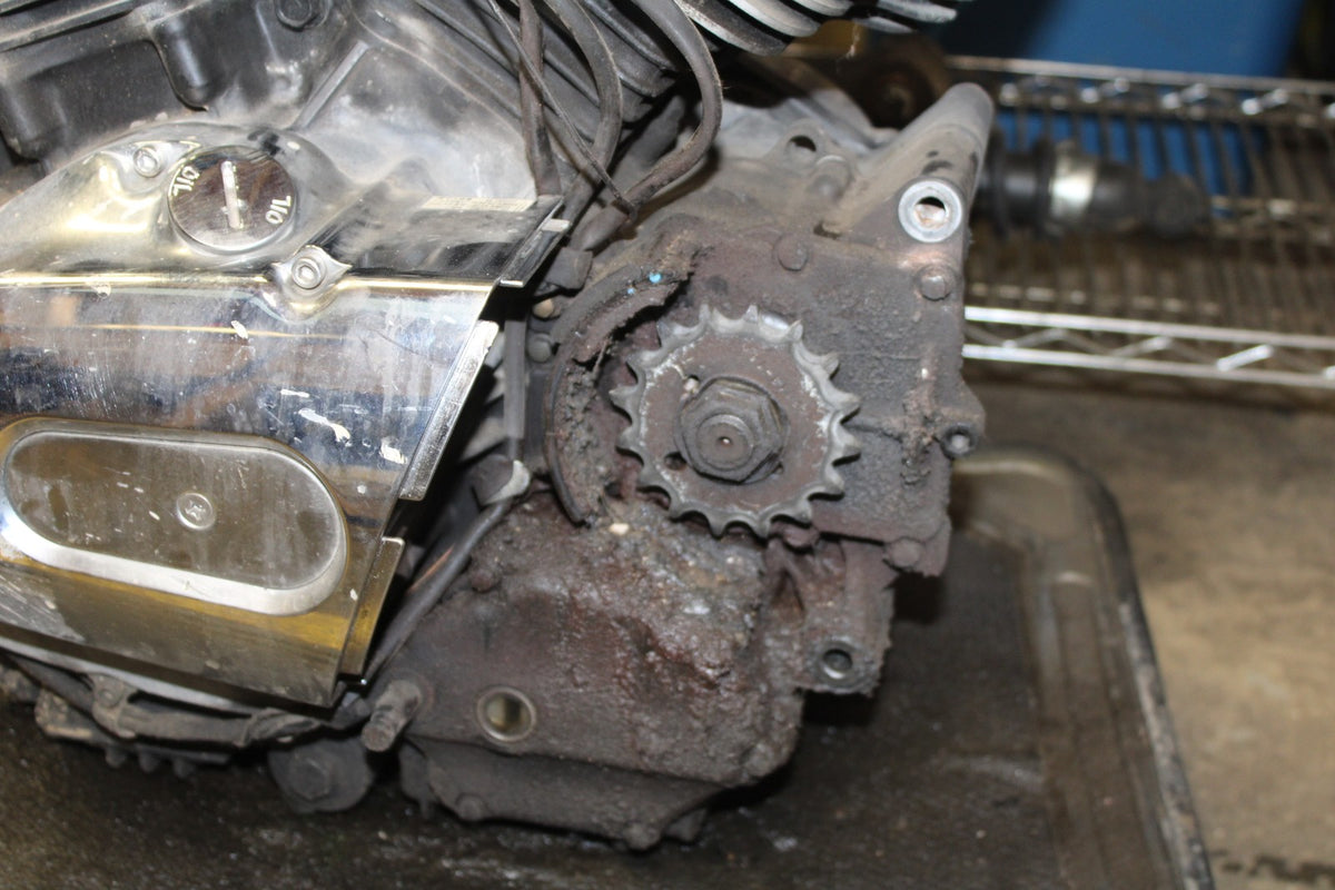 02 KAWASAKI VULCAN 800 VN800B CLASSIC ENGINE MOTOR BB862