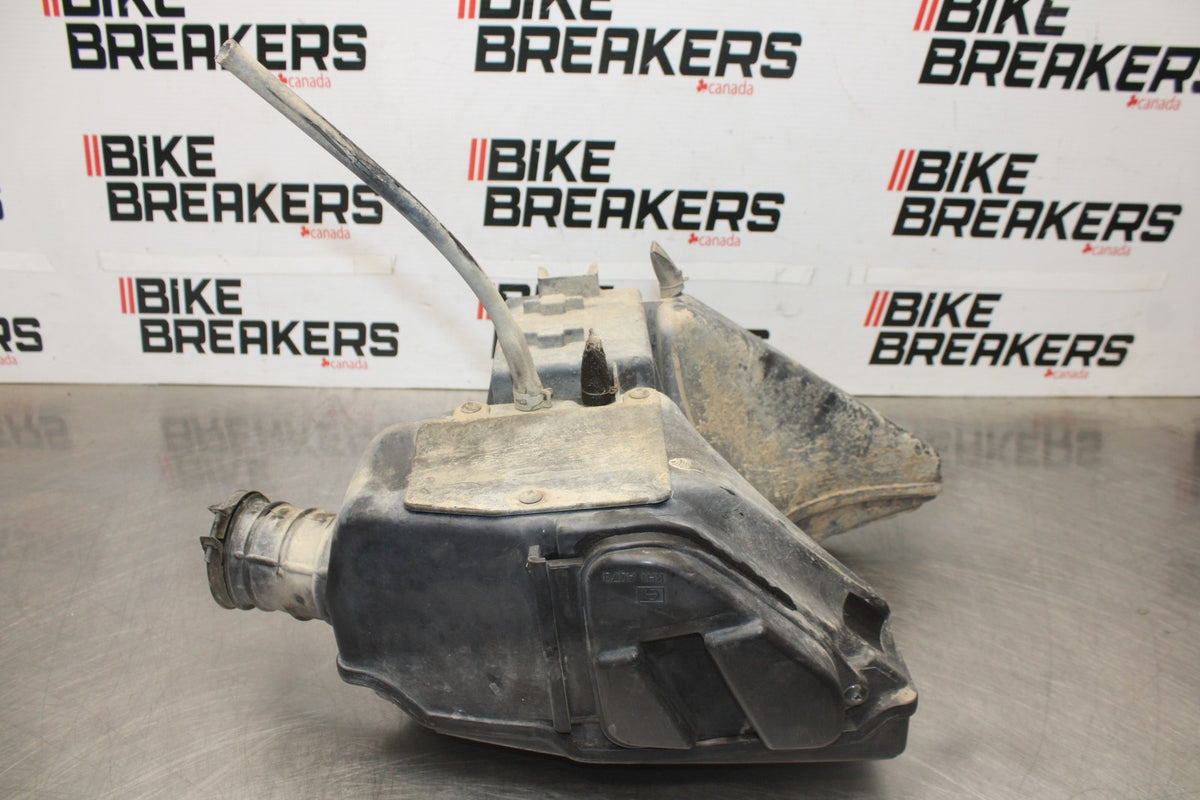 06 KAWASAKI KLR650 AIRBOX AIR INTAKE FILTER BOX BB919