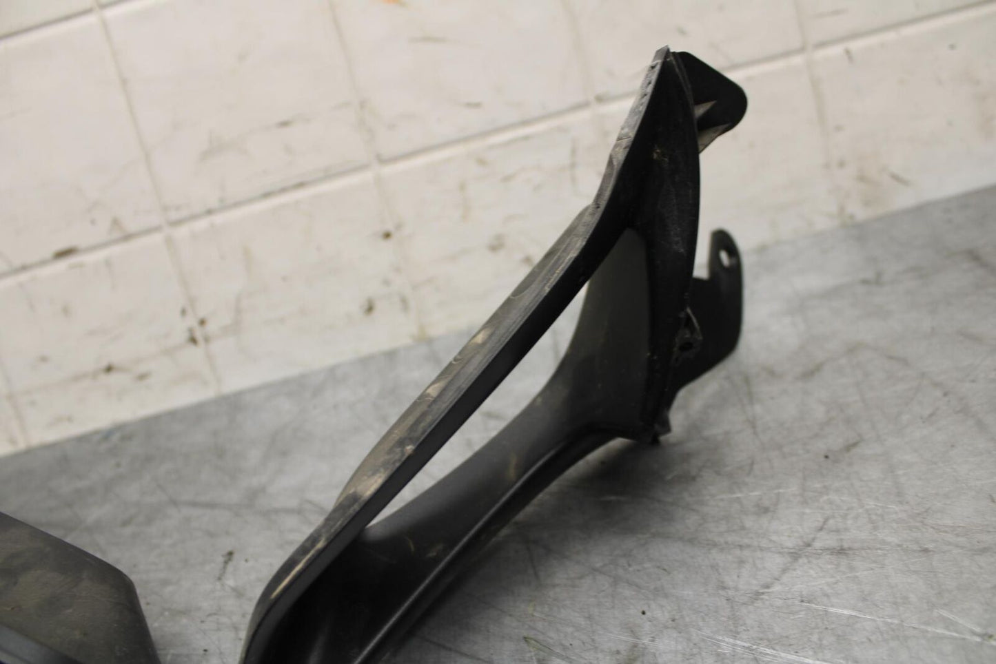 08-09 SUZUKI GSXR600 FRONT CENTER COWL FAIRING BB468