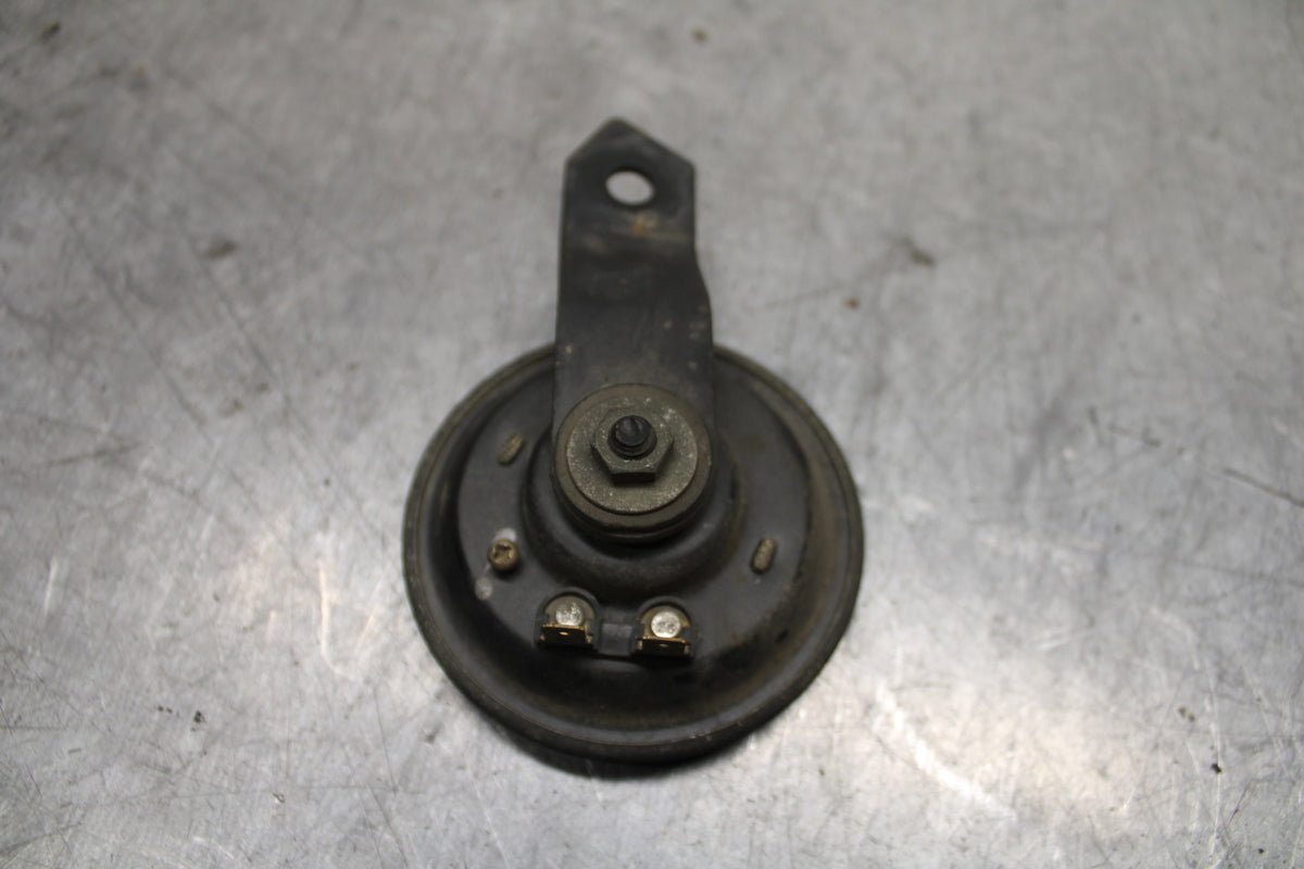 99-00 YAMAHA V STAR 1100 HORN SIGNAL BB711