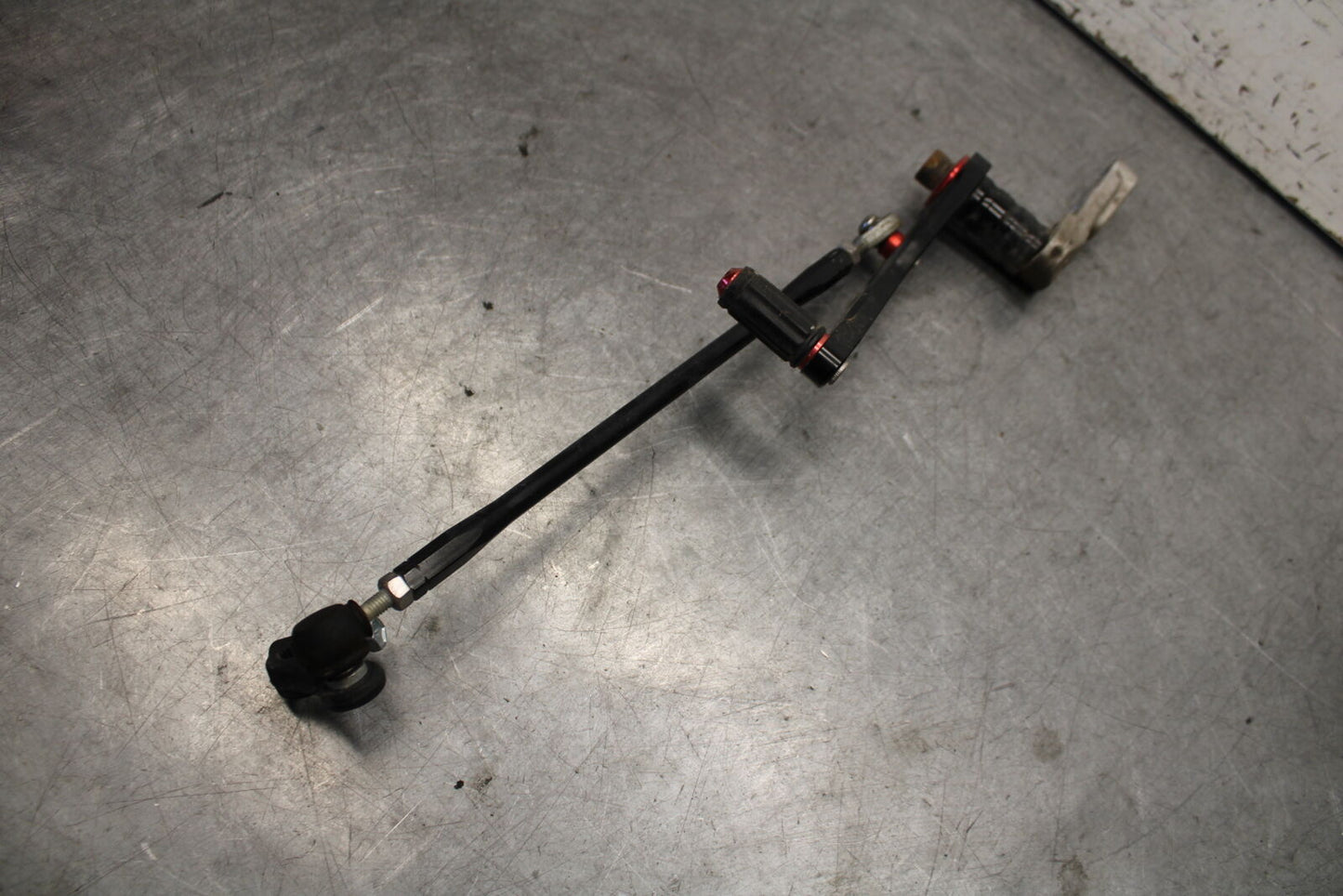 11-24 SUZUKI GSXR750 SHIFTER LINKAGE SHIFT LINK PEDAL BB687