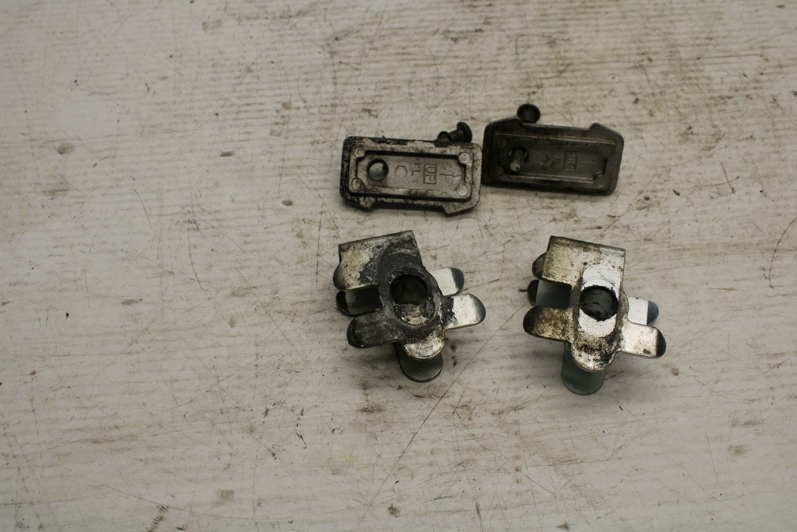 99-02 SUZUKI SV650S SWINGARM CHAIN TENSIONER ADJUSTMENT BRACKETS  BB299