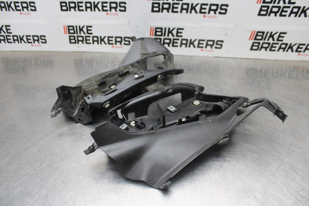 16 DUCATI 959 PANIGALE RIGHT LEFT INNER FAIRINGS COWLS PANELS TRIMS BB912