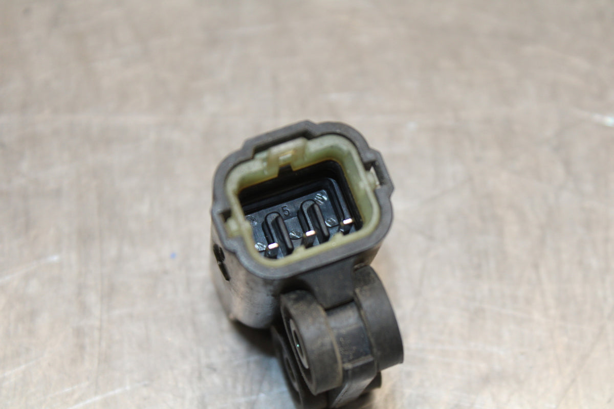 04-05 YAMAHA YZF R1 TIP OVER BANK ANGLE CRASH SENSOR SWITCH BB131