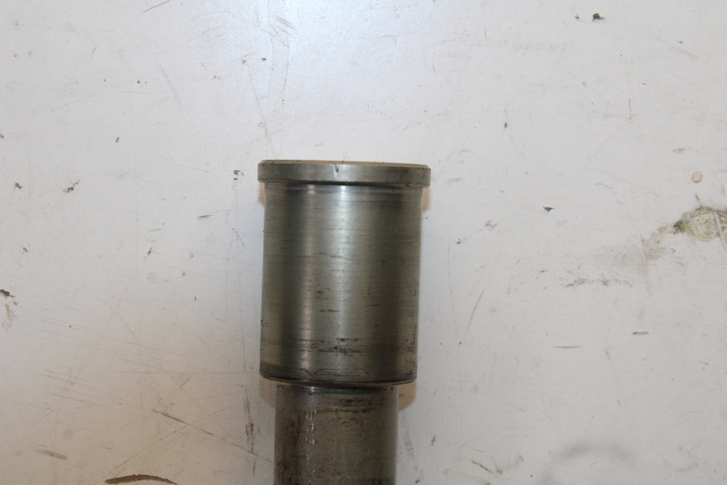 16 KAWASAKI NINJA ZX10R FRONT WHEEL RIM AXLE PIVOT BOLT 41068-0594 BB650