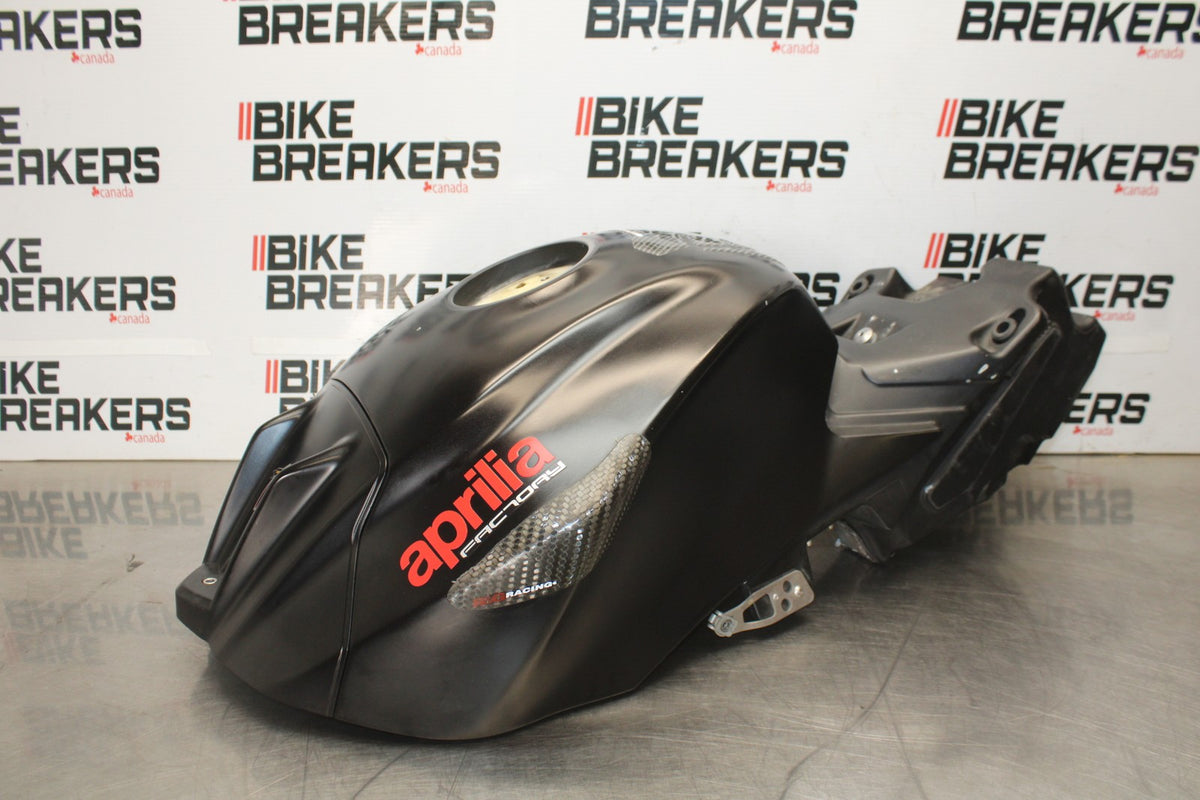 15 APRILIA RSV4 FACTORY APRC ABS GAS TANK FUEL CELL PETROL RESERVOIR BB901