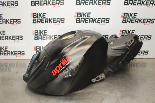 15 APRILIA RSV4 FACTORY APRC ABS GAS TANK FUEL CELL PETROL RESERVOIR BB901